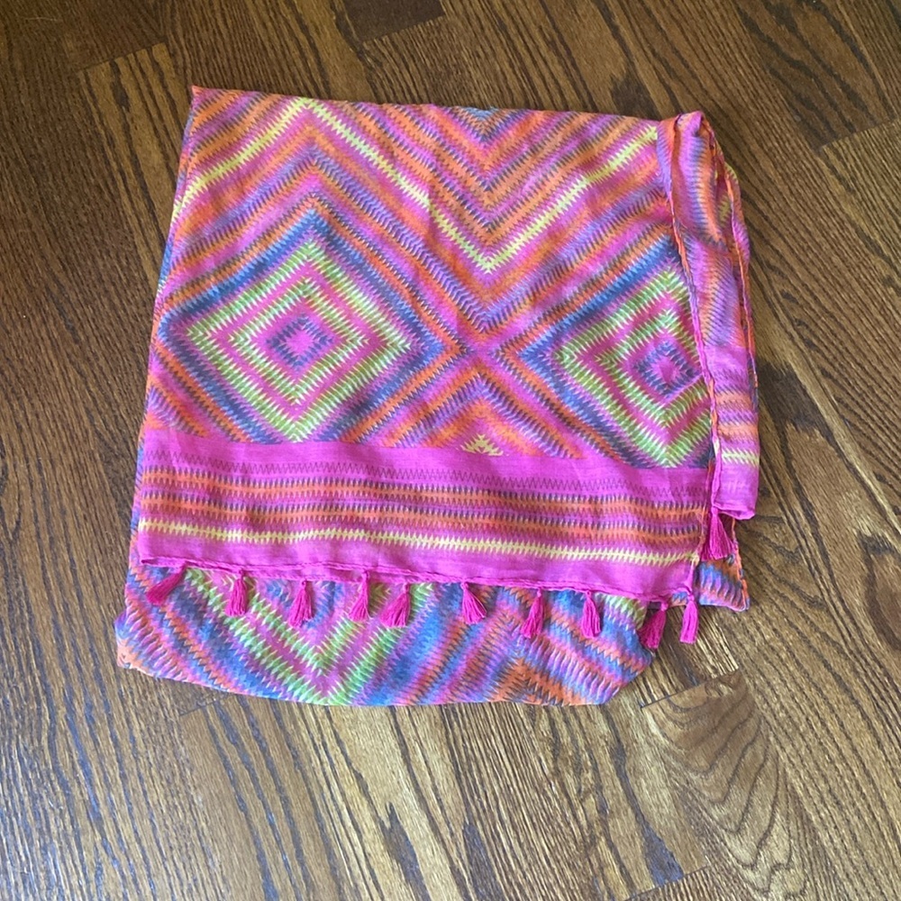 Women’s scarf!